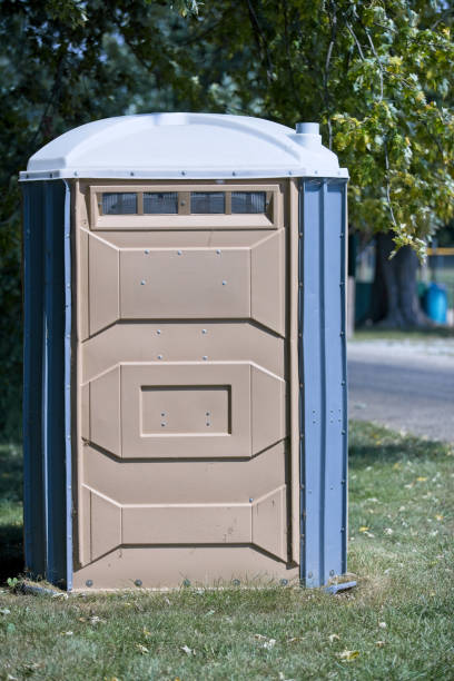 Portable Toilet Options We Offer in Roaring Spring, PA
